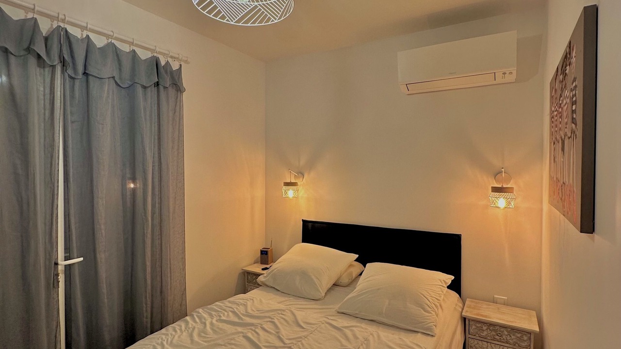 Photo of Bedroom in Eguilles