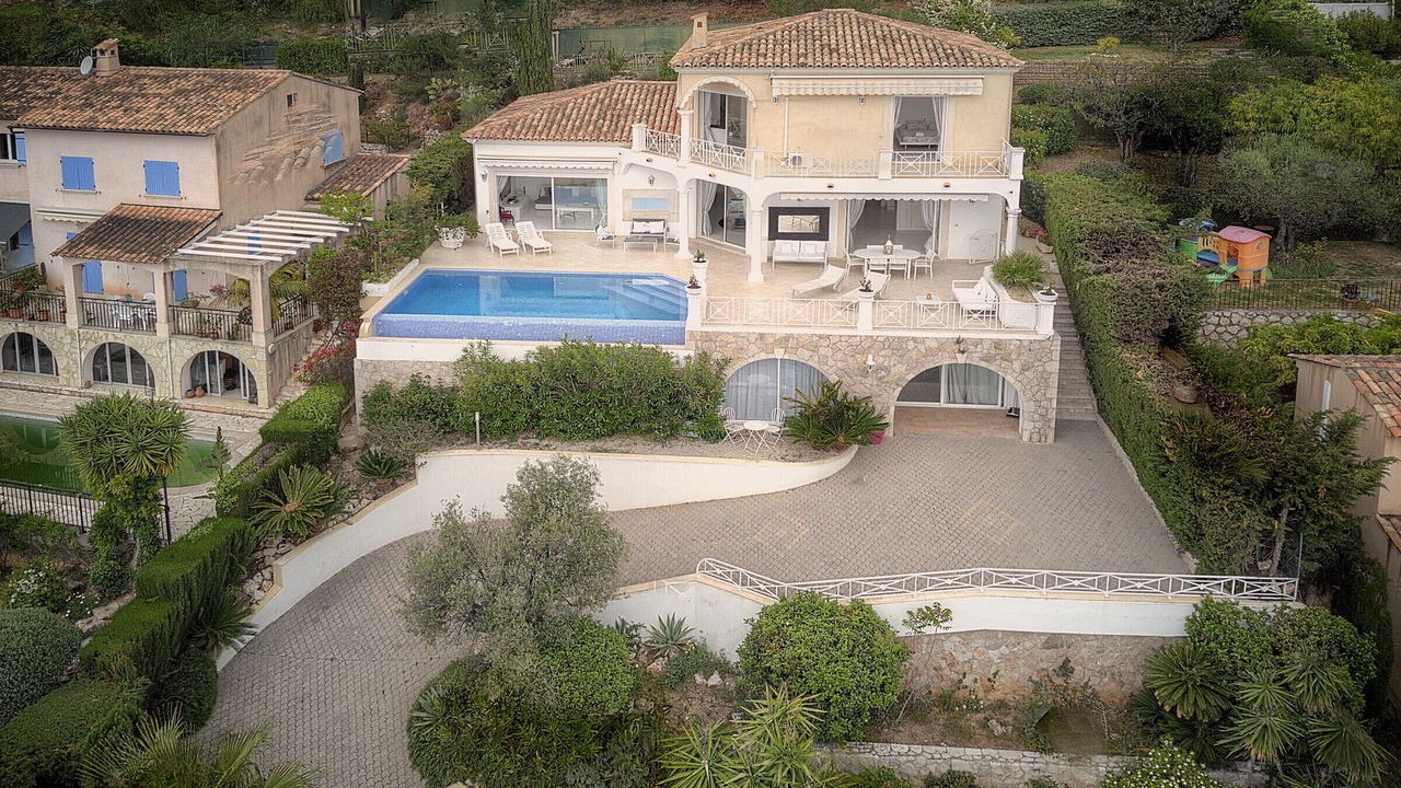Photo of Outdoor in Beausoleil