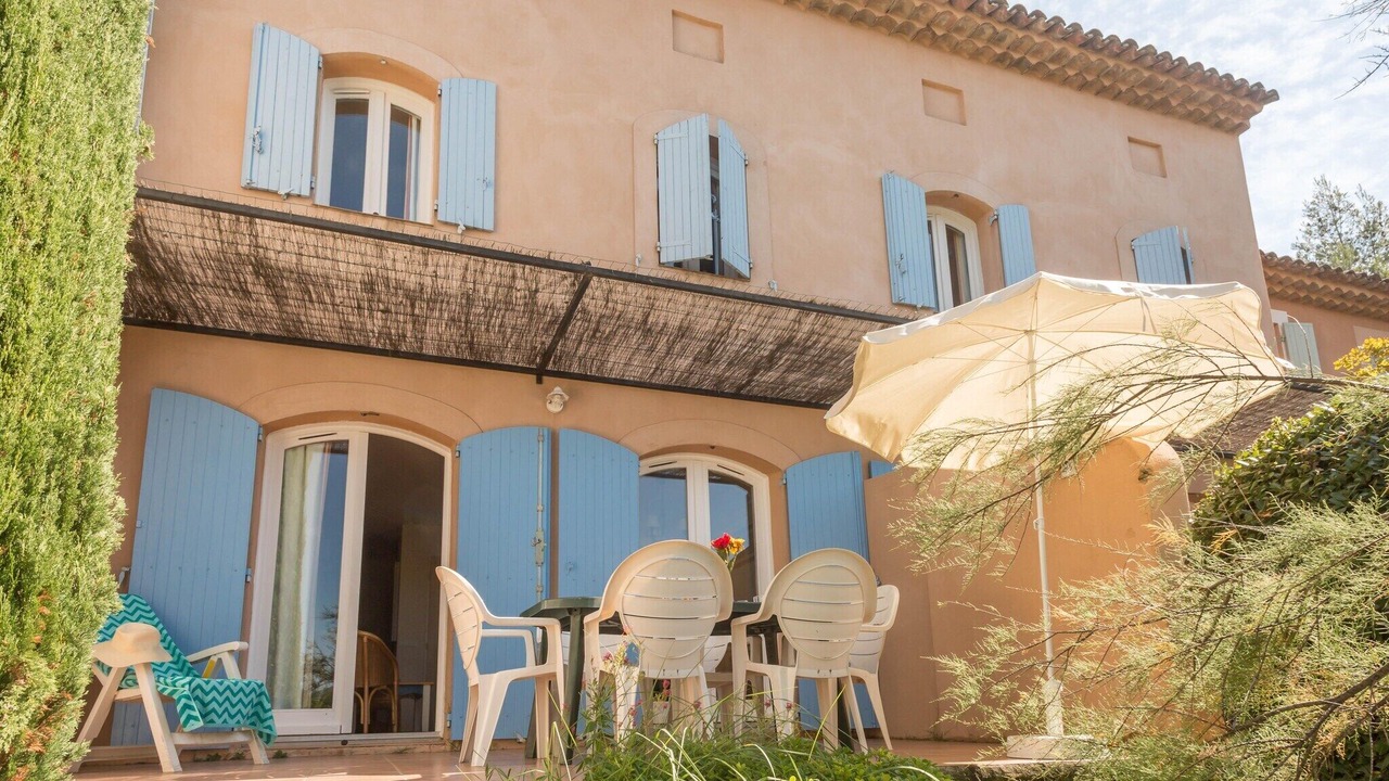 Photo of Patio Balcony in Pont Royal