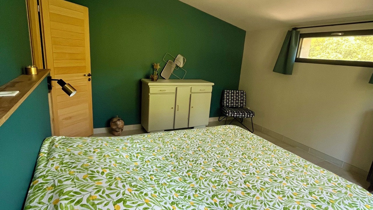 Photo of Bedroom in Gemenos