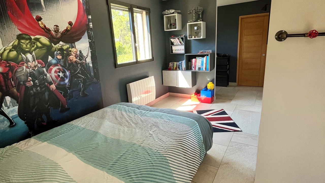 Photo of Bedroom in Gemenos
