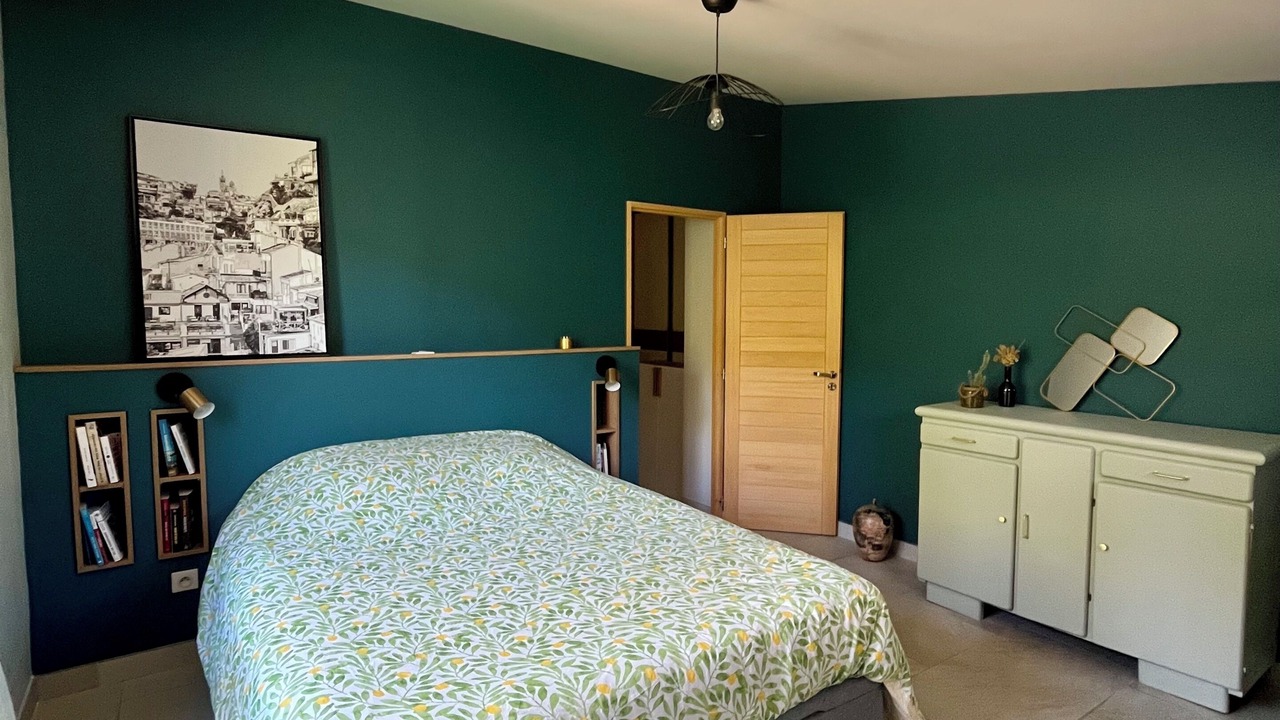 Photo of Bedroom in Gemenos