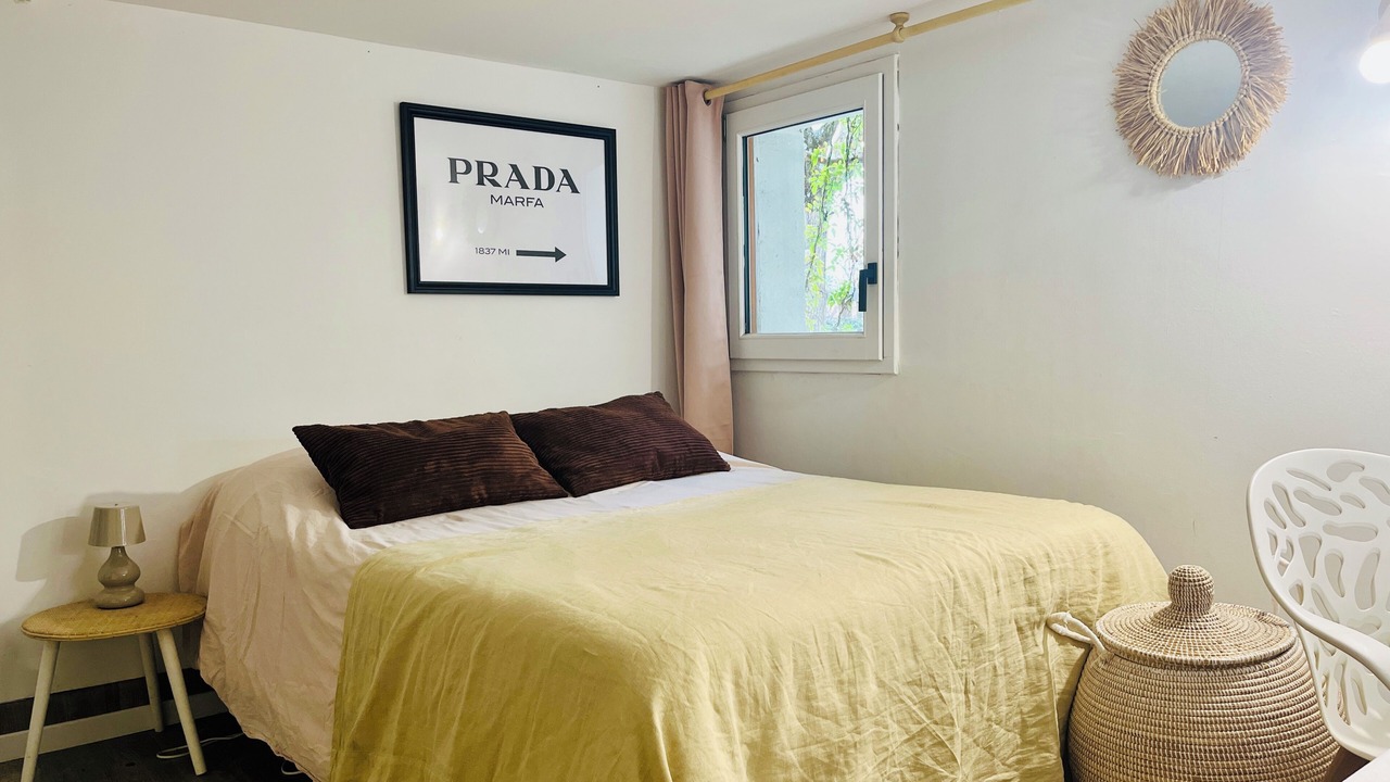 Photo of Bedroom in Lambesc