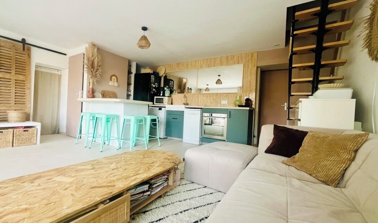 Photo of Livingroom in Lambesc