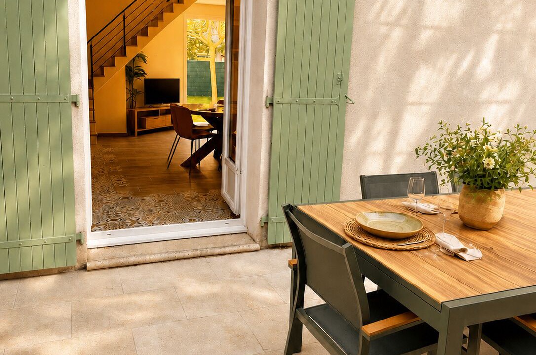 Photo of Outdoor in Molleges