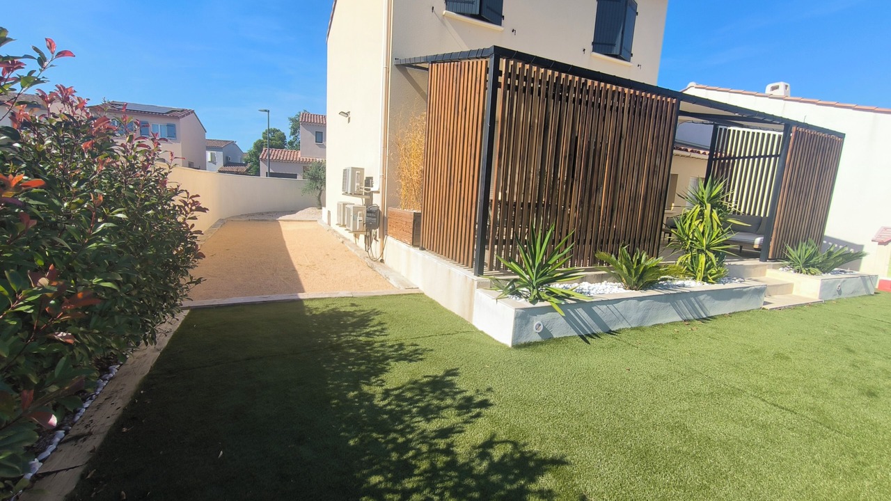 Photo of Outdoor in Raphele-les-Arles