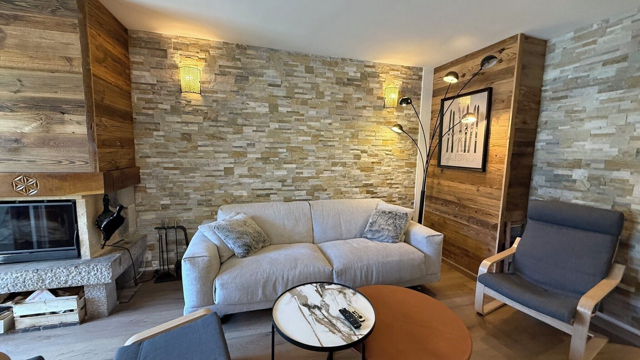 Photo of Livingroom in Peone