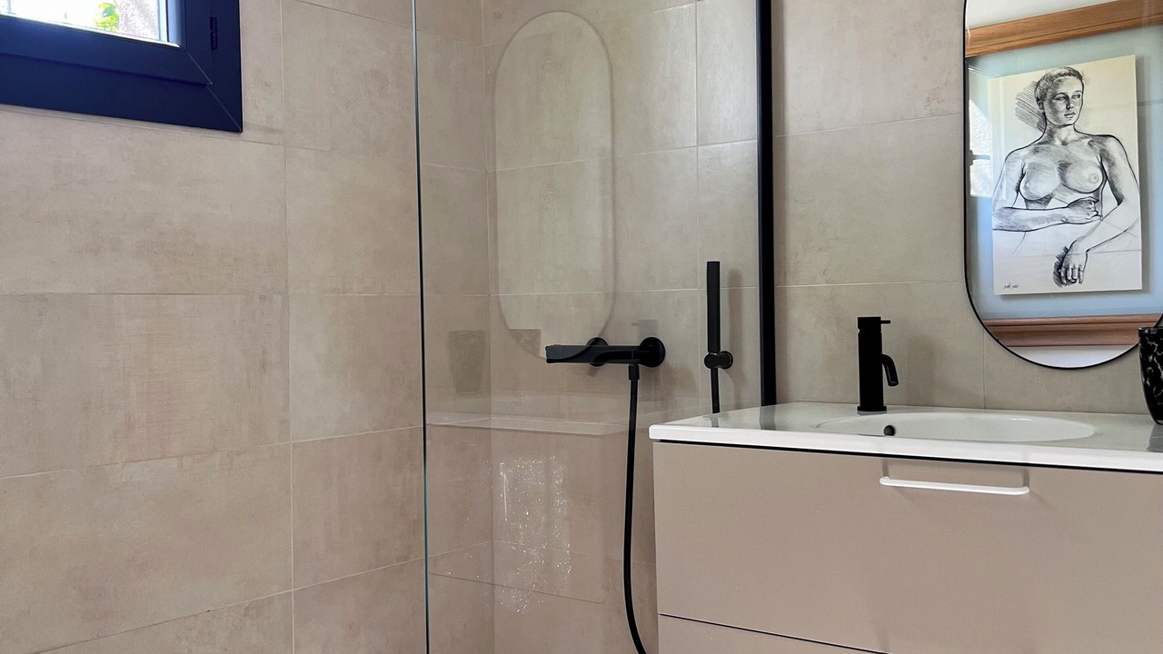 Photo of Bathroom in Salon-de-Provence