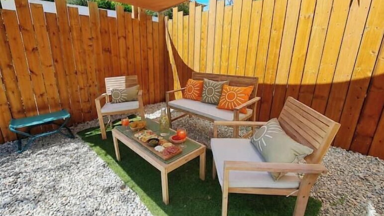 Photo of Patio Balcony in La Crau