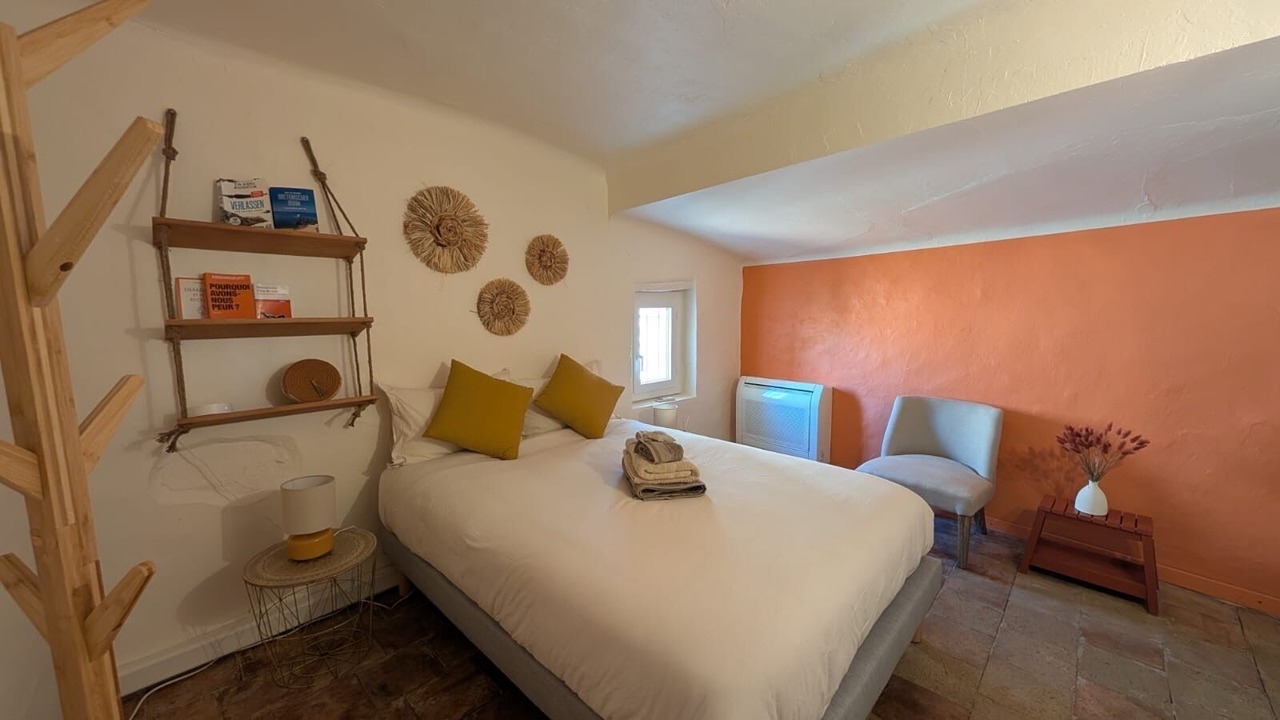 Photo of Bedroom in Mallemort