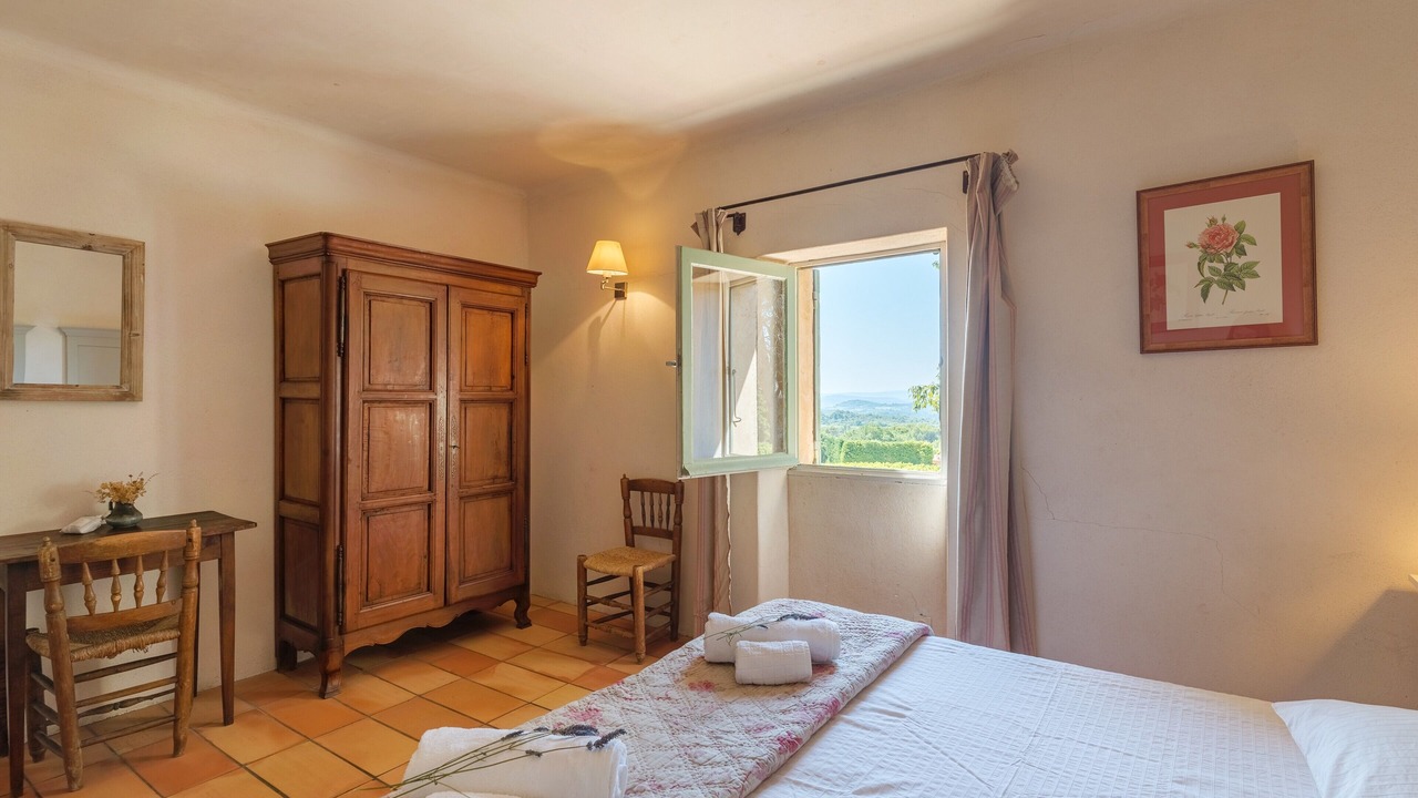 Photo of Bedroom in Cabrieres-dʼAigues