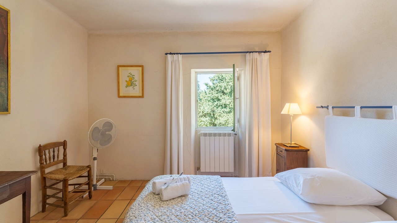 Photo of Bedroom in Cabrieres-dʼAigues
