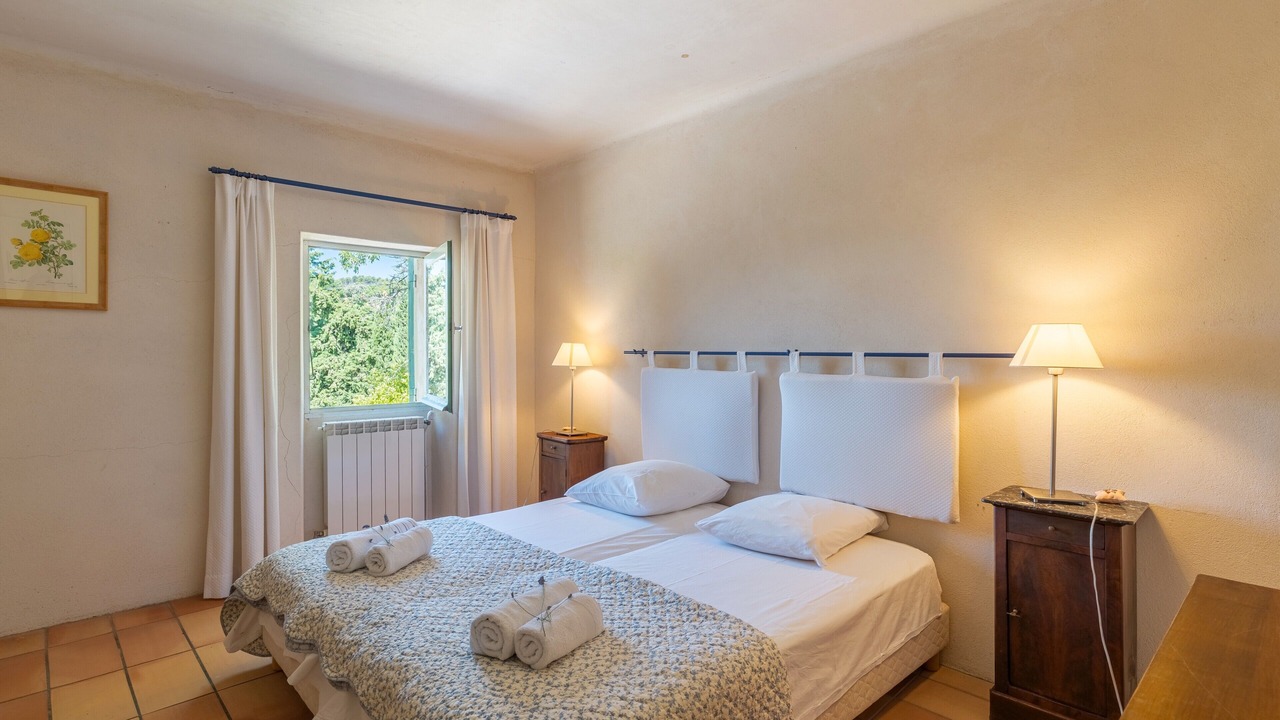 Photo of Bedroom in Cabrieres-dʼAigues