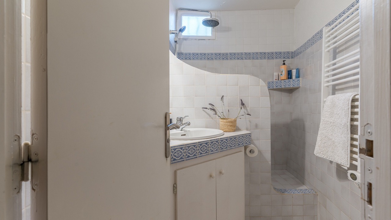 Photo of Bathroom in Cabrieres-dʼAigues