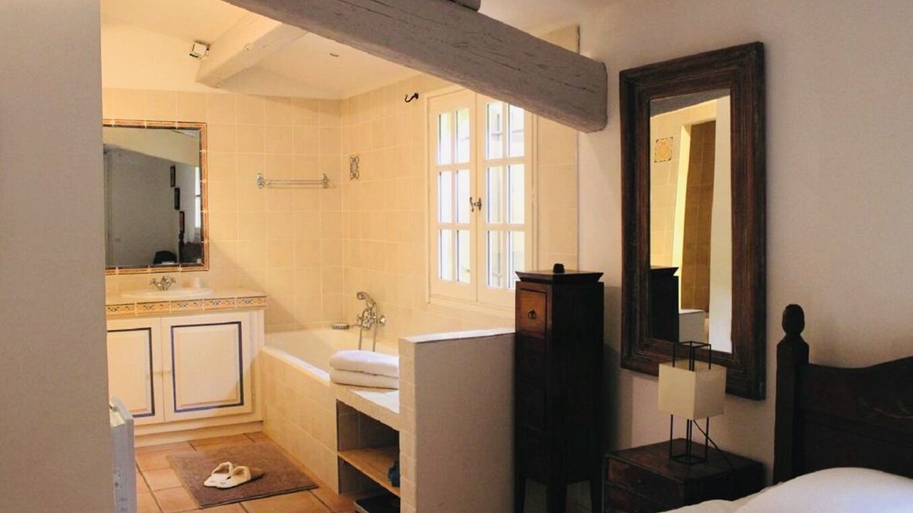 Photo of Bathroom in Maussane
