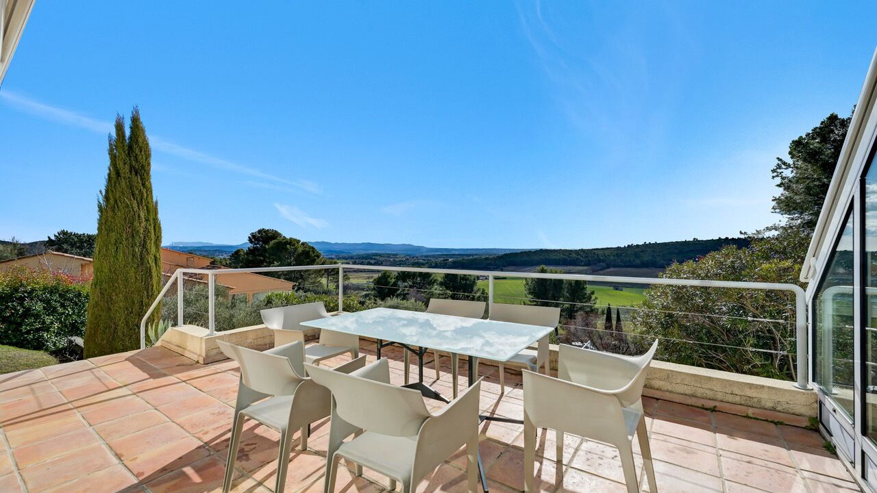Photo of Outdoor in Eguilles