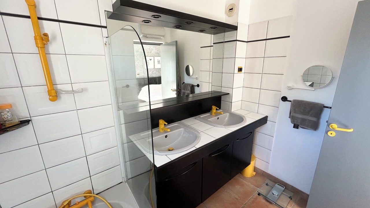 Photo of Bathroom in Eguilles