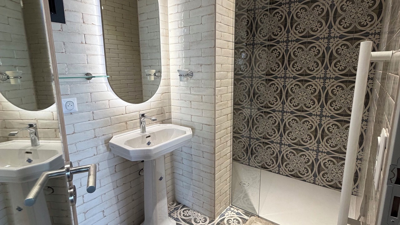 Photo of Bathroom in Banyuls-sur-Mer