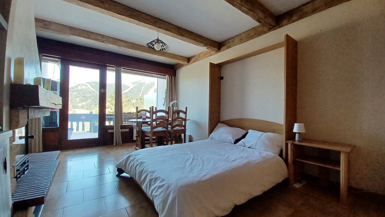Photo of Bedroom in Greolieres les Neiges