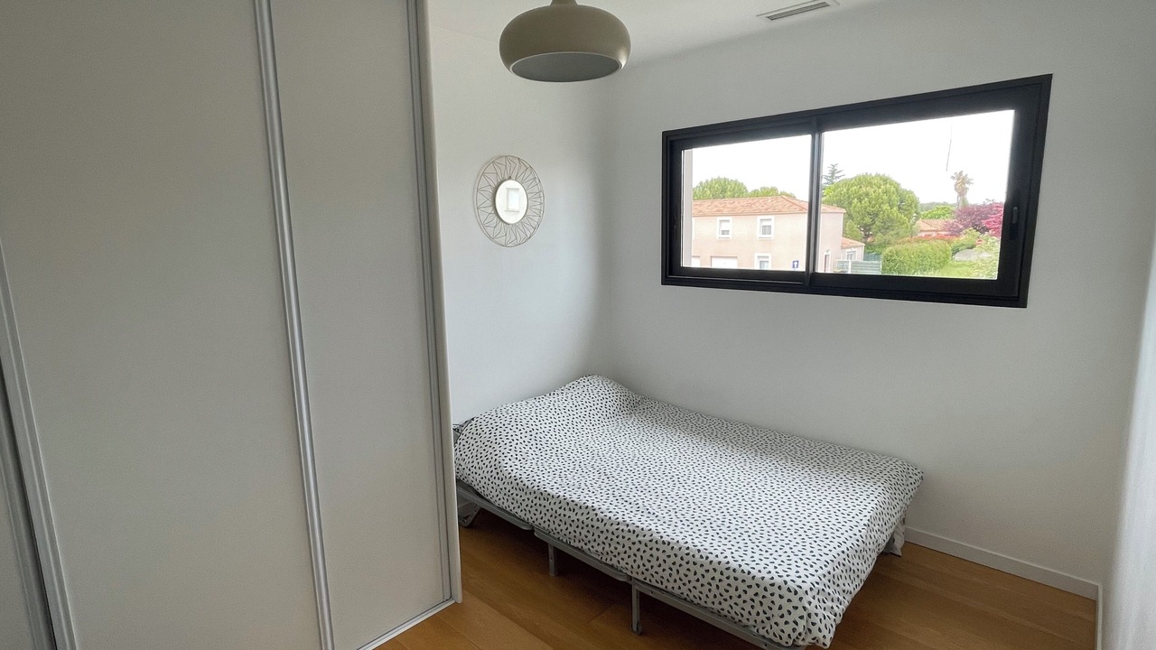 Photo of Bedroom in Teyran