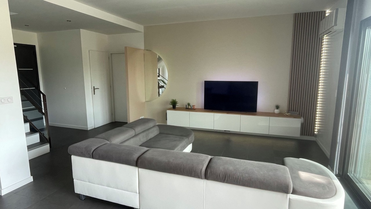 Photo of Livingroom in Teyran