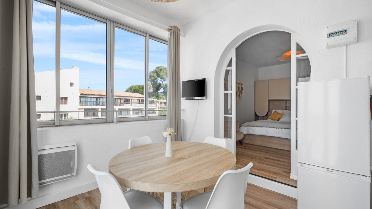 Photo of Bedroom in Les Lecques