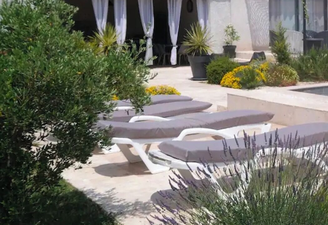 Photo of Patio Balcony in Raphele-les-Arles