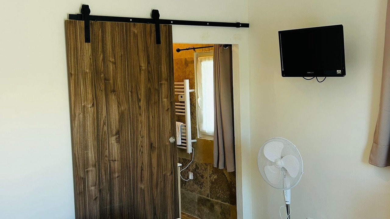 Photo of Bedroom in Raphele-les-Arles