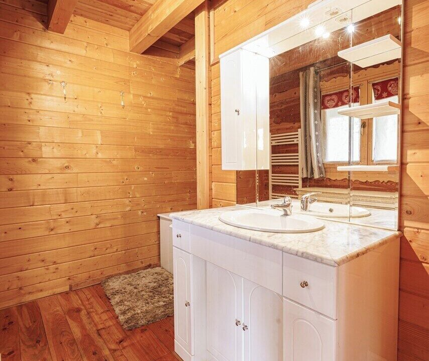 Photo of Bathroom in Allos