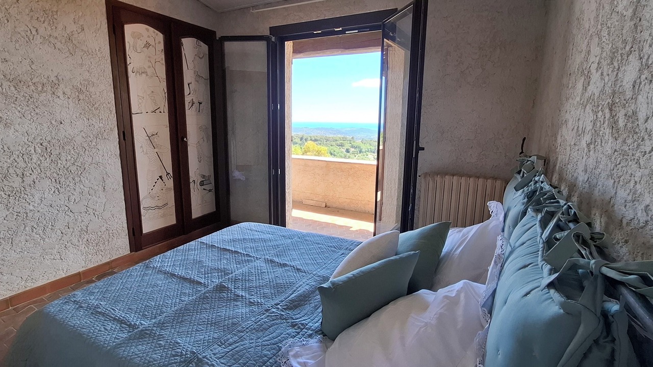 Photo of Bedroom in Chateauneuf-Grasse