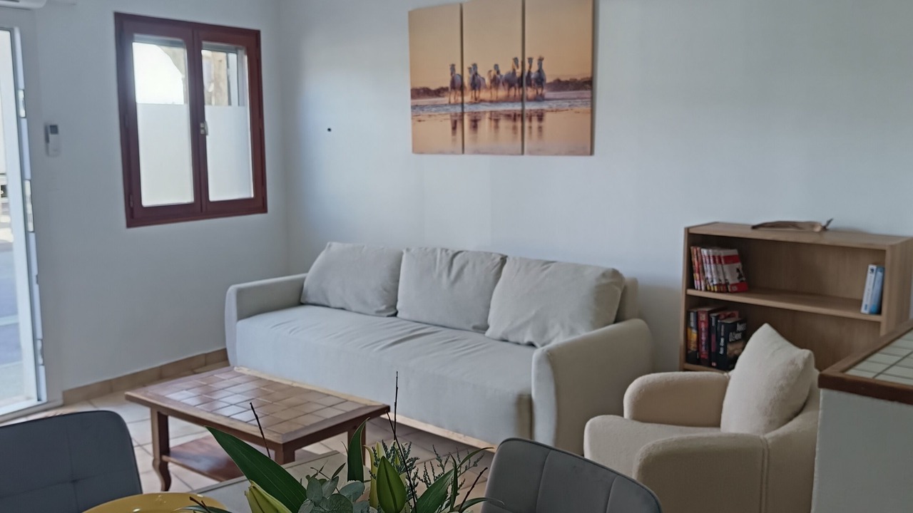 Photo of Livingroom in Port-Saint-Louis-du-Rhone