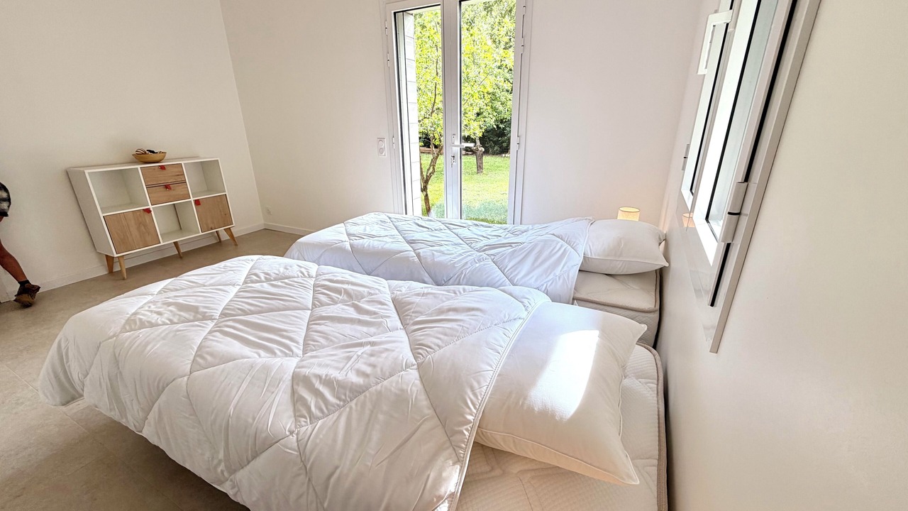 Photo of Bedroom in Meounes-les-Montrieux