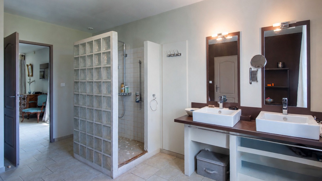 Photo of Bathroom in Cabannes
