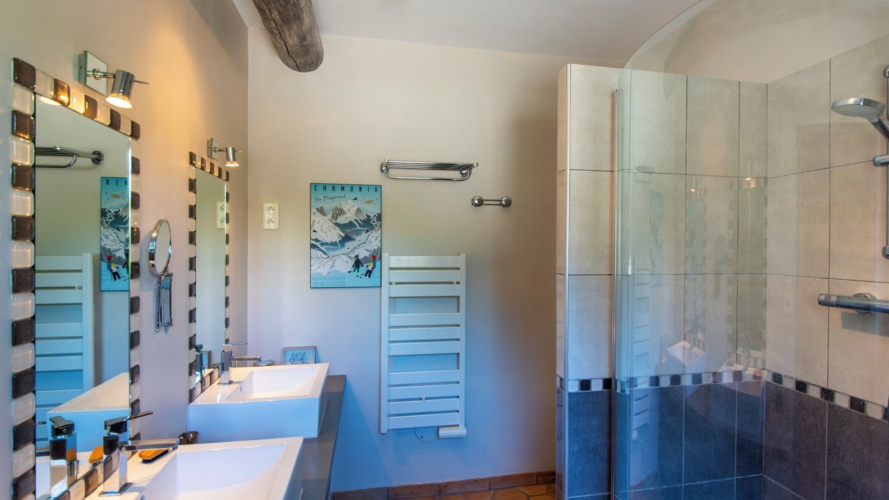 Photo of Bathroom in Cabannes