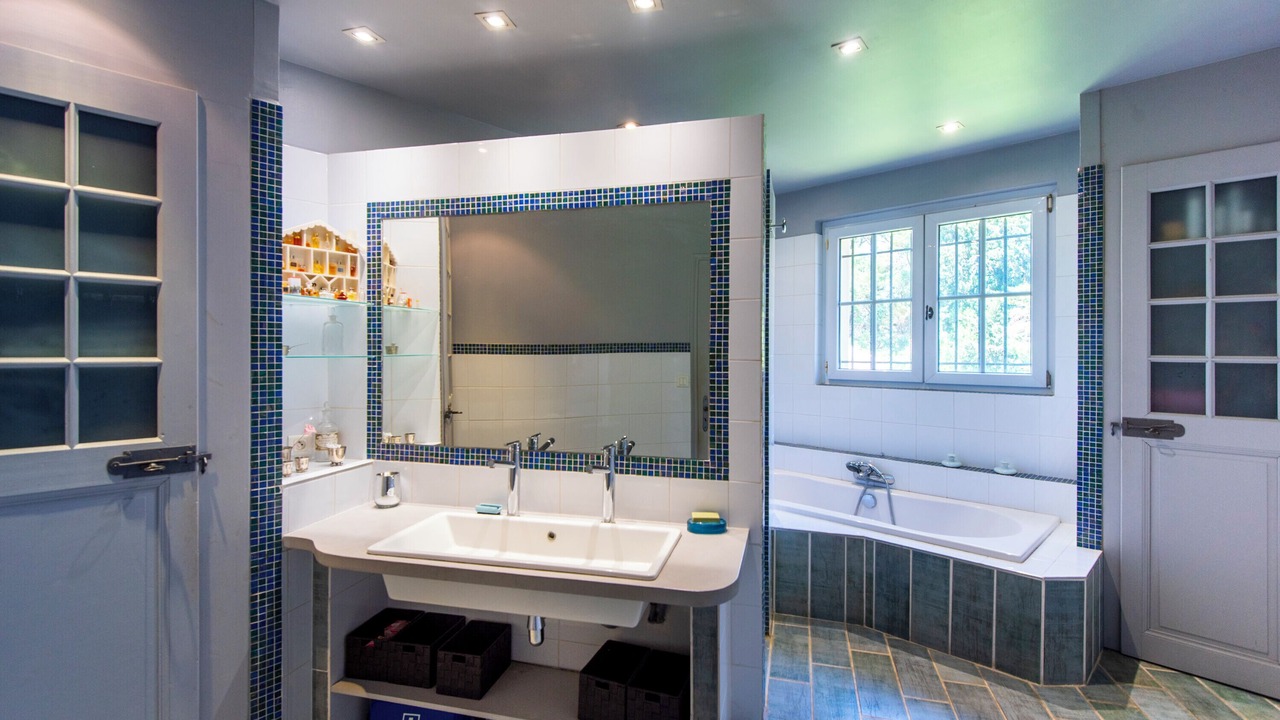 Photo of Bathroom in Cabannes