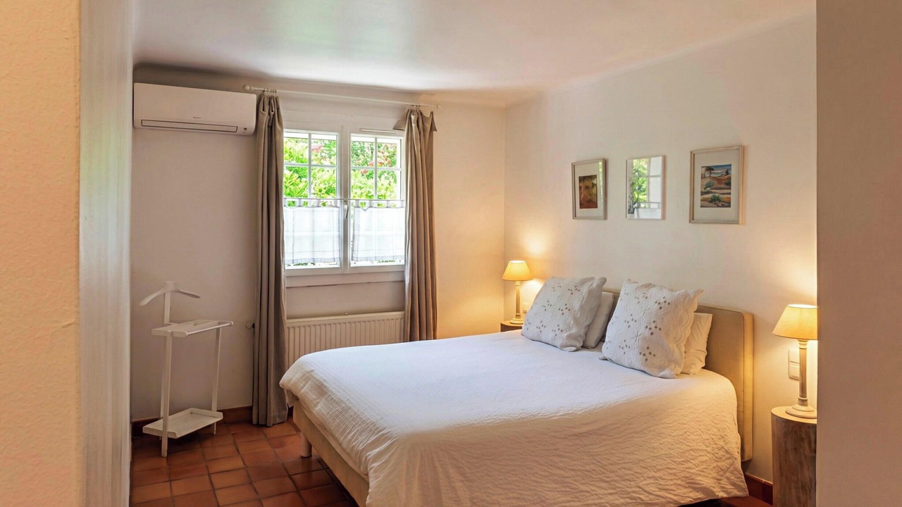 Photo of Bedroom in Taradeau