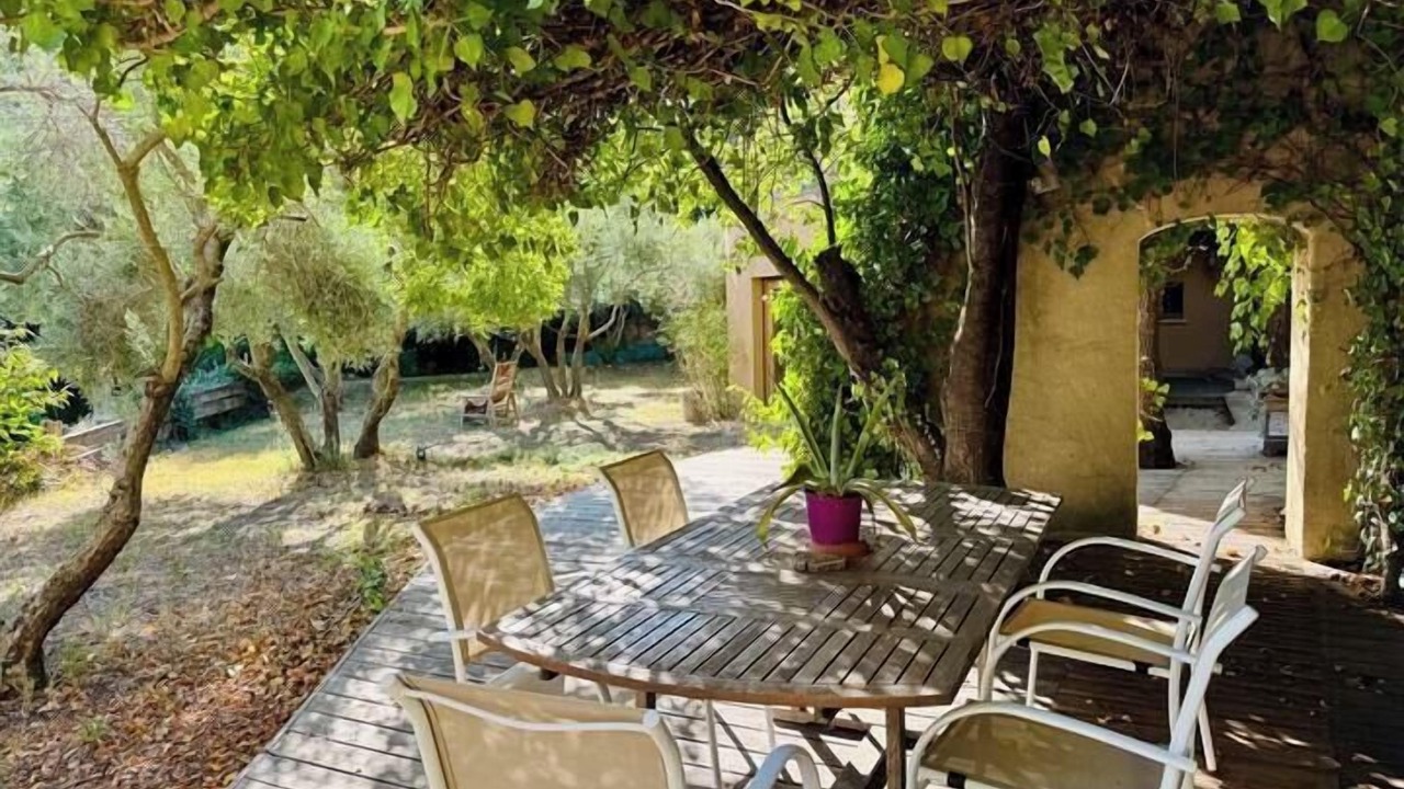 Photo of Outdoor in Cadenet