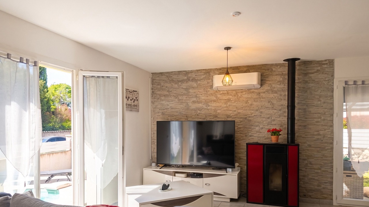 Photo of Livingroom in Saint-Genies-de-Malgoires