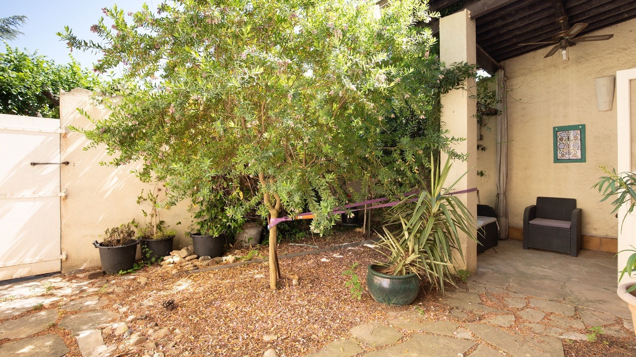 Photo of Patio Balcony in Villeneuve-les-Beziers