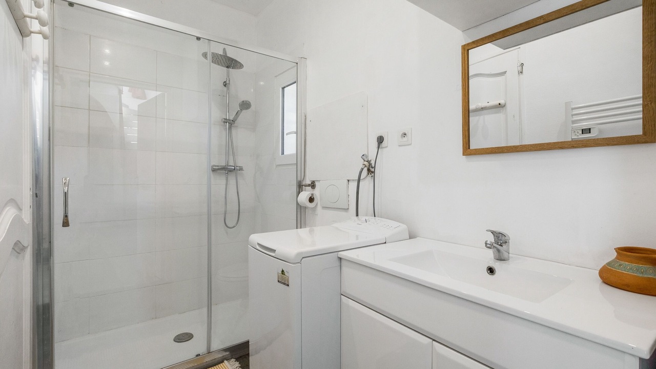 Photo of Bathroom in Villeneuve-les-Beziers