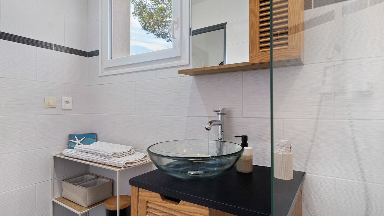 Photo of Bathroom in Boulouris-sur-Mer