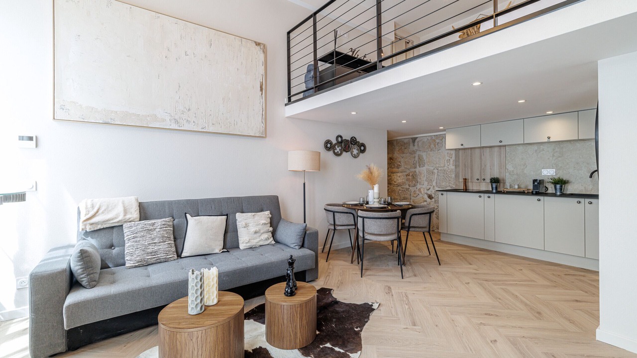 Photo of Livingroom in Lepante Quarter