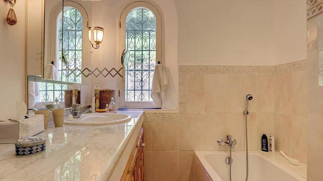 Photo of Bathroom in Cogolin