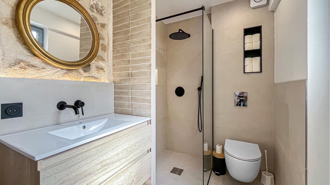 Photo of Bathroom in Beaucaire