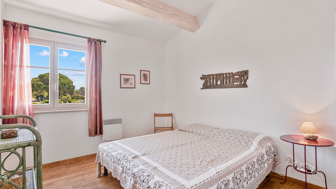 Photo of Bedroom in Miramar