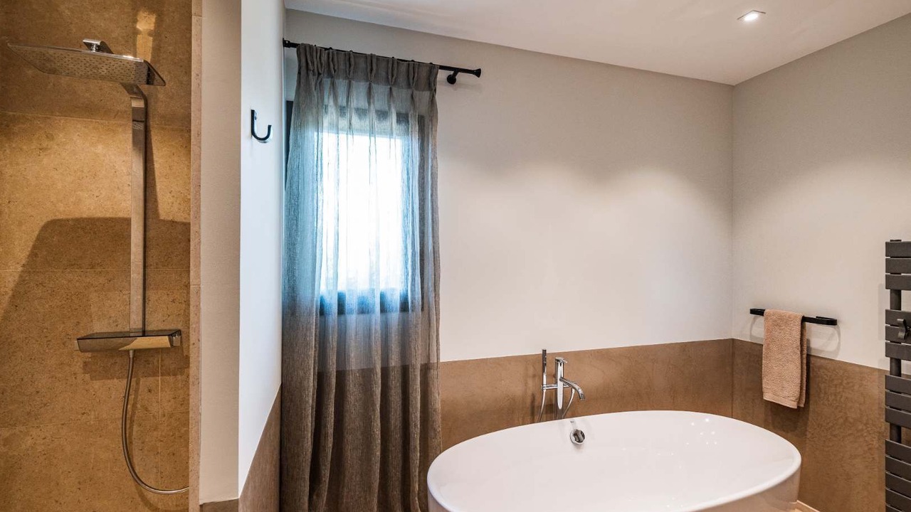 Photo of Bathroom in Tourves