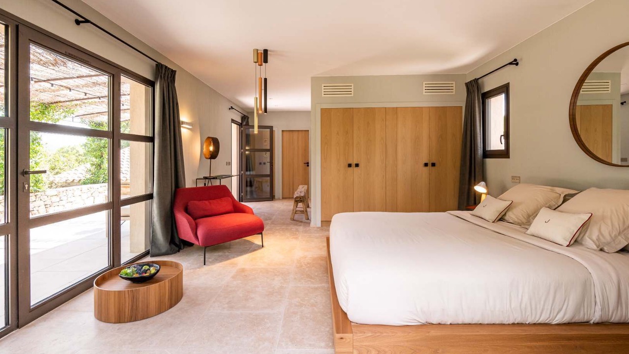 Photo of Bedroom in Tourves