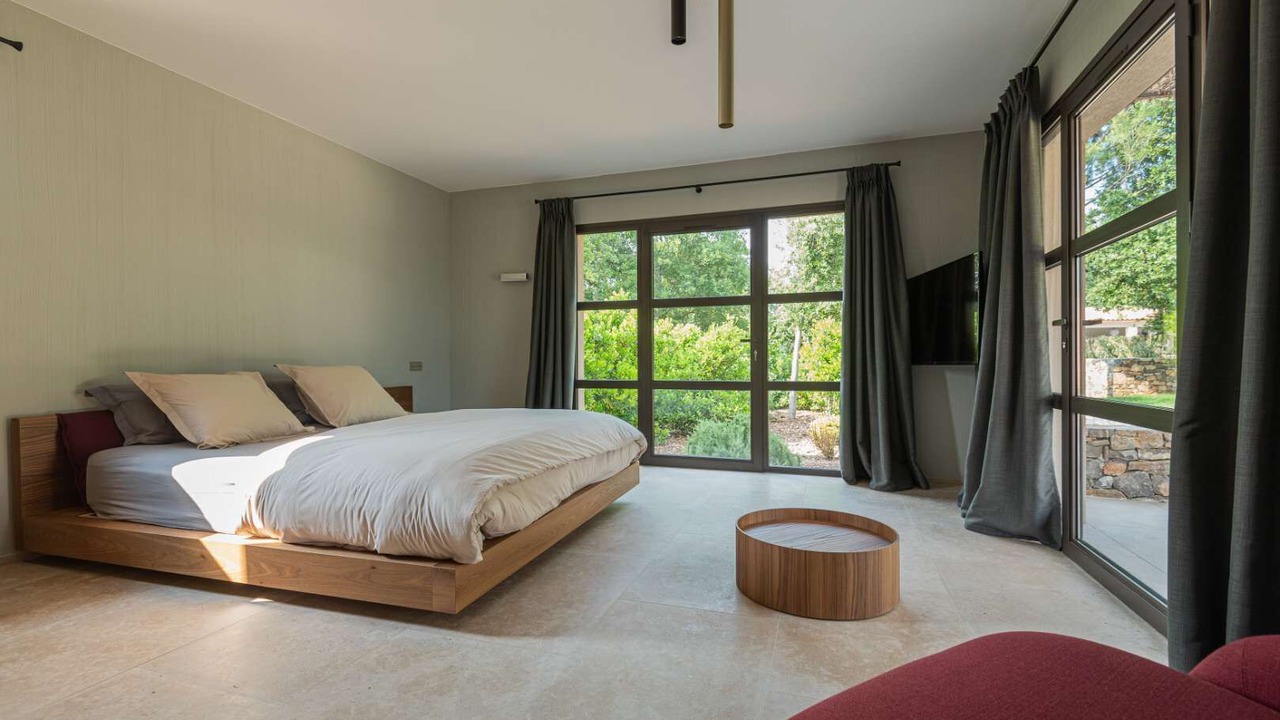 Photo of Bedroom in Tourves