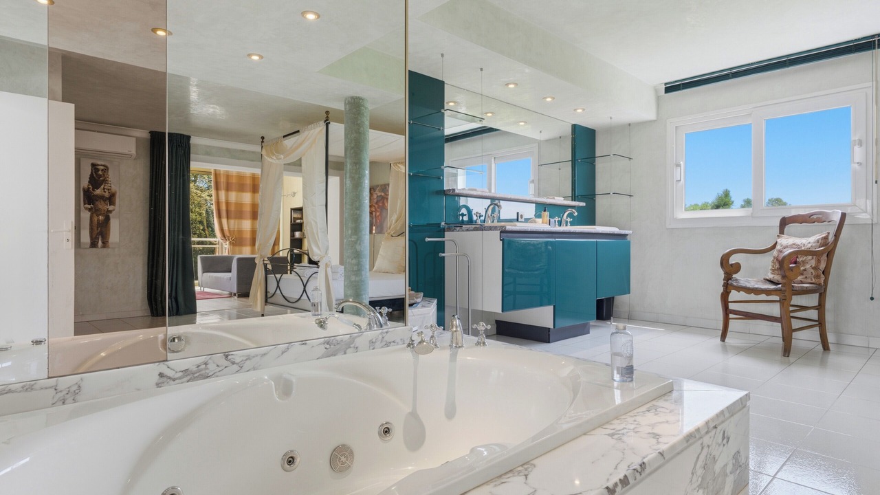 Photo of Bedroom in Villetelle