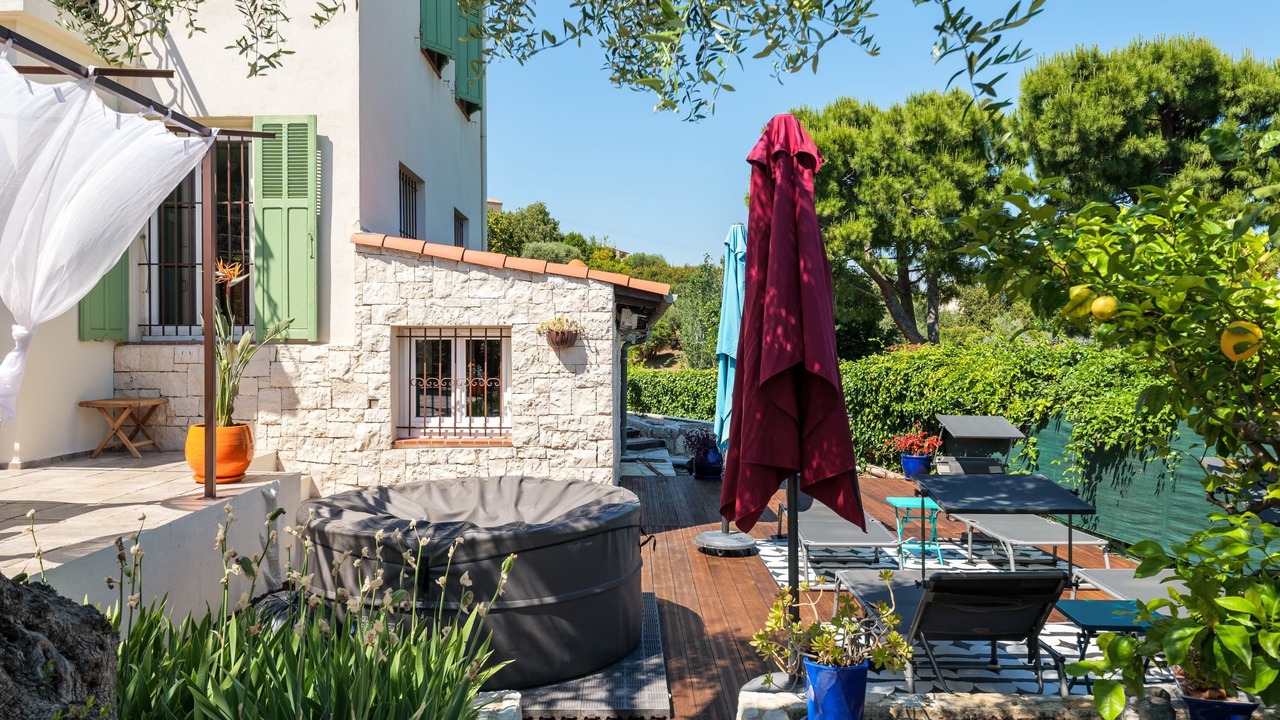 Photo of Outdoor in Saint Antoine
